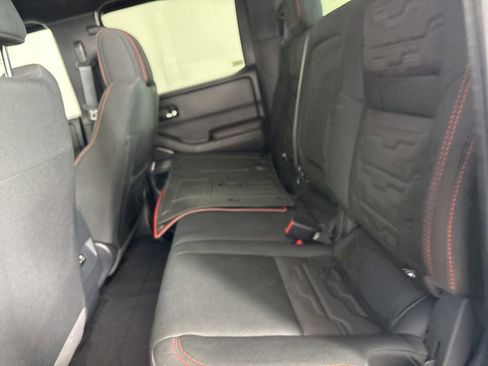 Used 2025 Nissan Frontier PRO-4X image 20