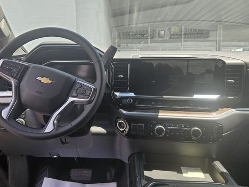 New 2026 Chevrolet Silverado 3500 LT w/ Convenience Package AWD/4WD image 7