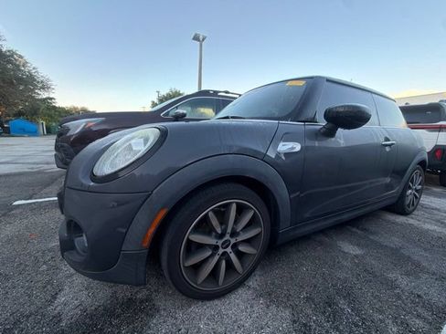 Used 2020 MINI Cooper S FWD image 1