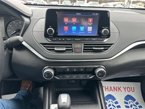 Used 2024 Nissan Altima 2.5 S image 23