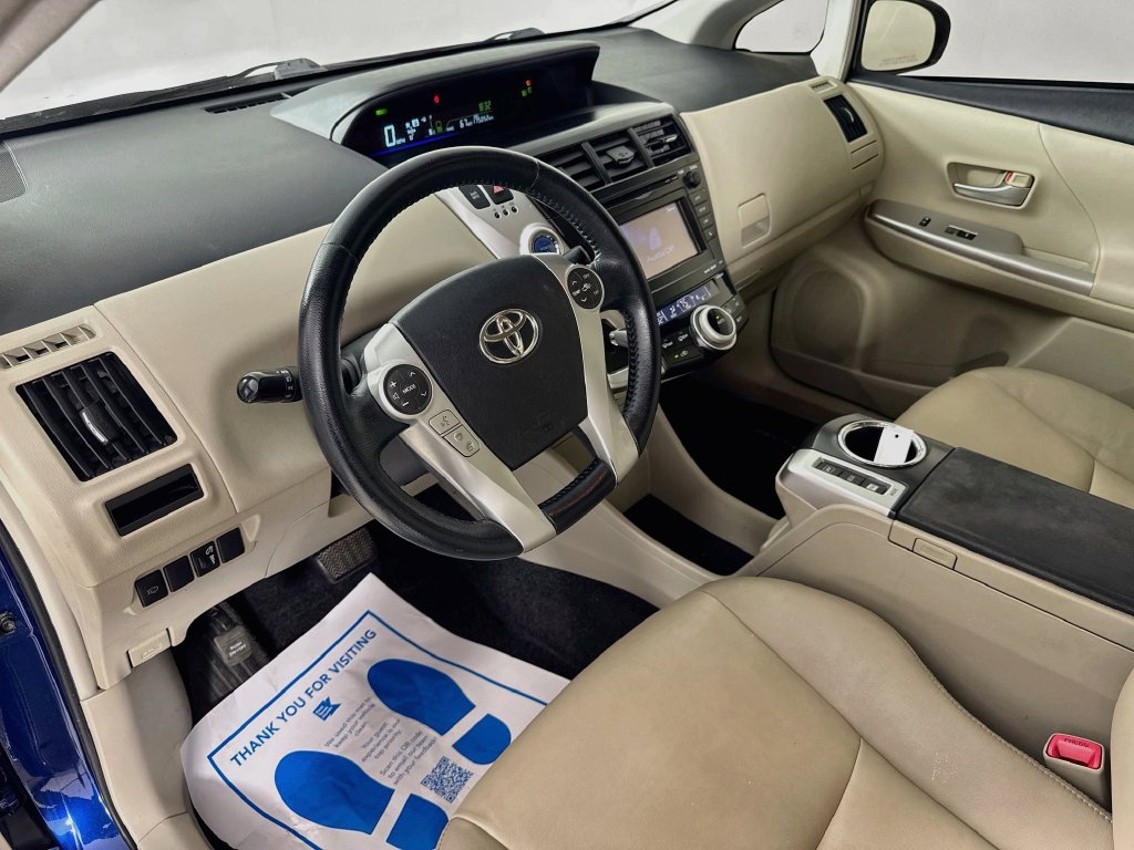 Used 2013 Toyota Prius V Five FWD image 9