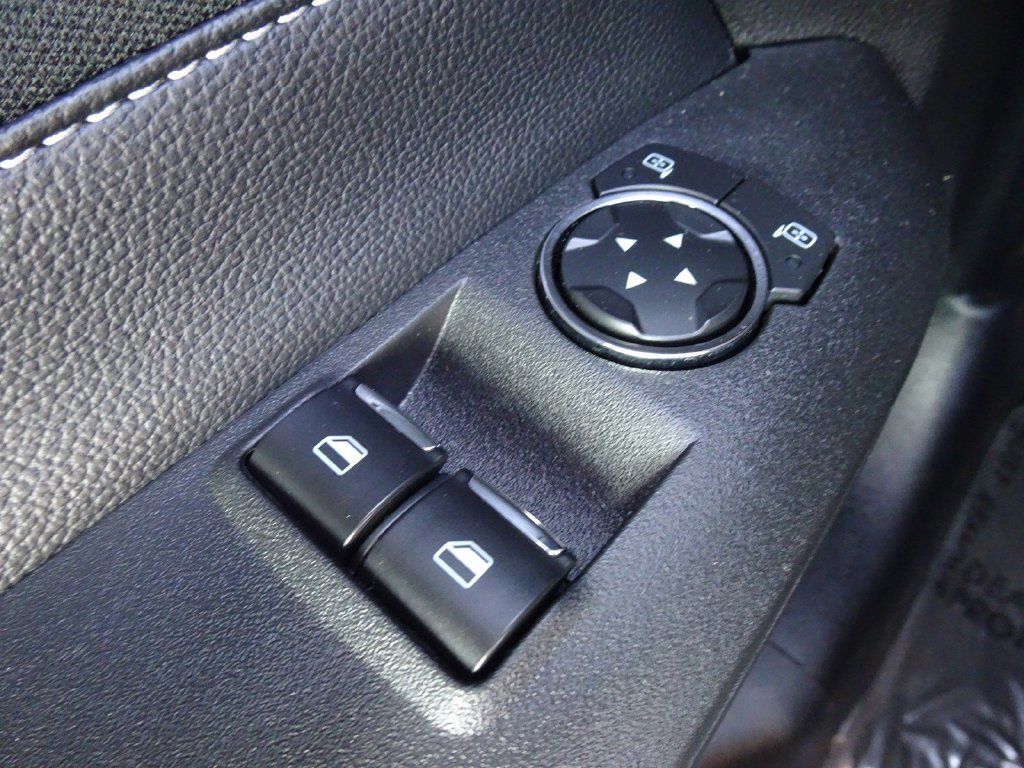 Used 2021 Ford Mustang Coupe RWD image 21