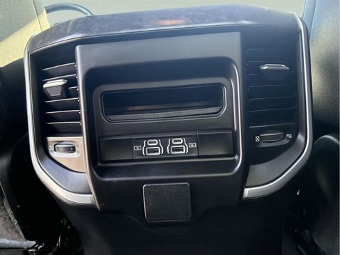 Used 2023 RAM 1500 Big Horn AWD/4WD image 11