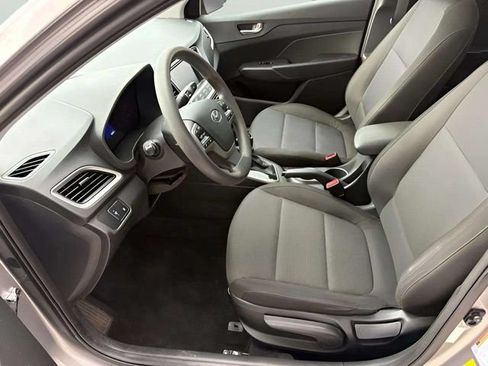 Used 2022 Hyundai Accent SEL FWD image 10