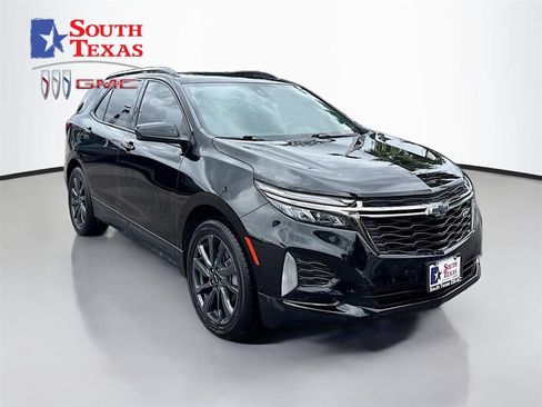 Used 2023 Chevrolet Equinox RS FWD image 1
