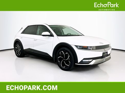 Used 2024 Hyundai Ioniq 5 SEL image 1