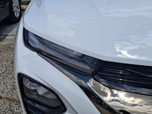 Certified 2022 Chevrolet TrailBlazer RS w/ Technology Package AWD/4WD image 9