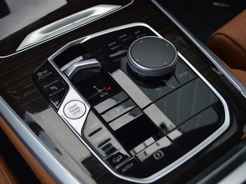 Certified 2024 BMW X5 xDrive40i w/ Premium Package image 23