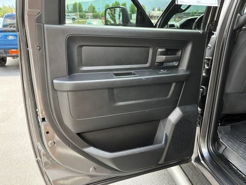 Certified 2024 RAM 2500 Tradesman w/ Chrome Appearance Group AWD/4WD image 17