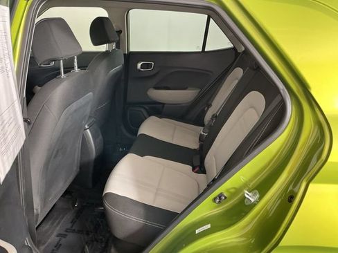 Used 2021 Hyundai Venue SEL FWD image 23