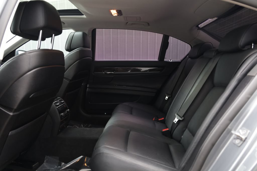 Used 2012 BMW 740Li RWD image 20