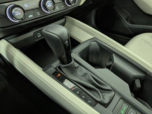 Used 2023 Honda Accord LX image 19