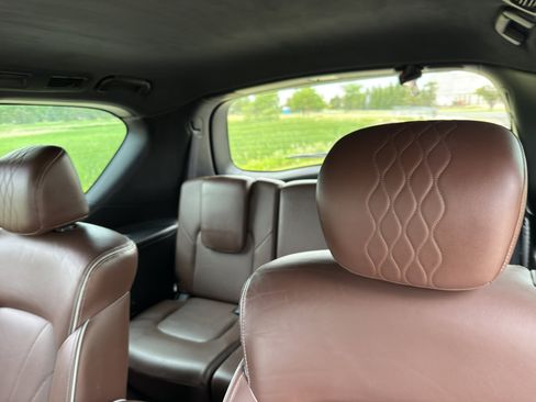 Used 2017 INFINITI QX80 Limited w/ All Season Package image 14