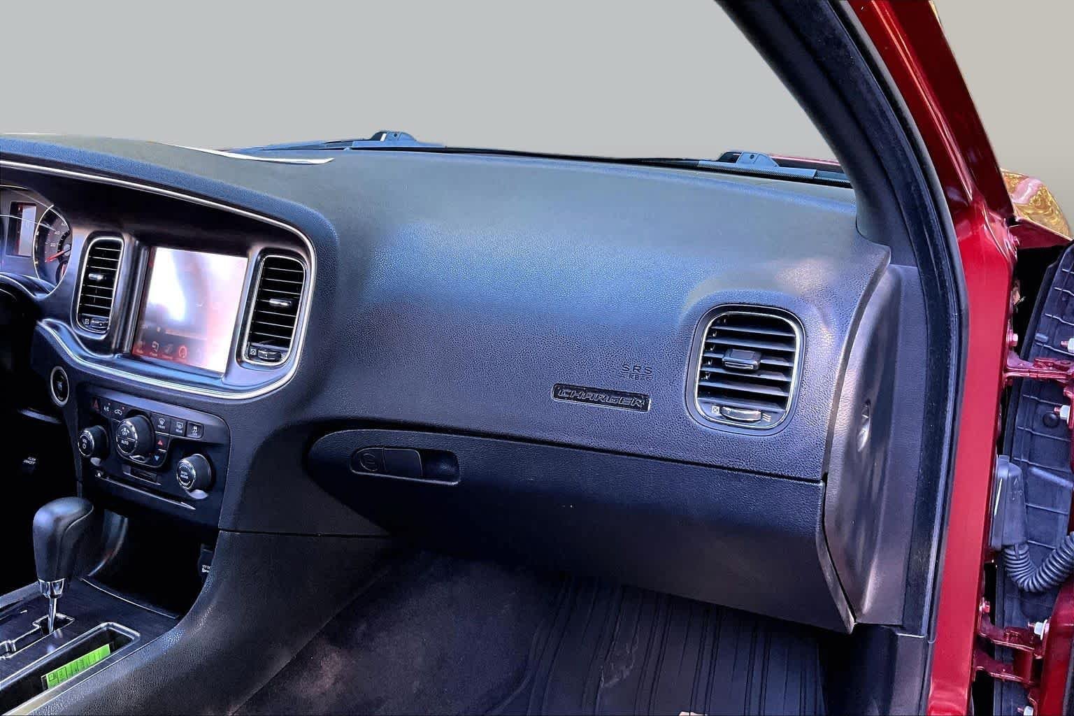 Used 2014 Dodge Charger R/T RWD image 19