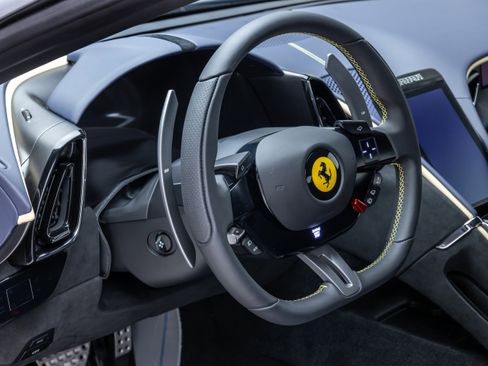 Used 2023 Ferrari Roma RWD image 31