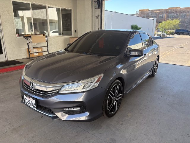 Used 2016 Honda Accord Touring image 9