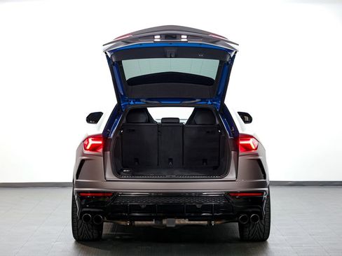 Used 2019 Lamborghini Urus image 4