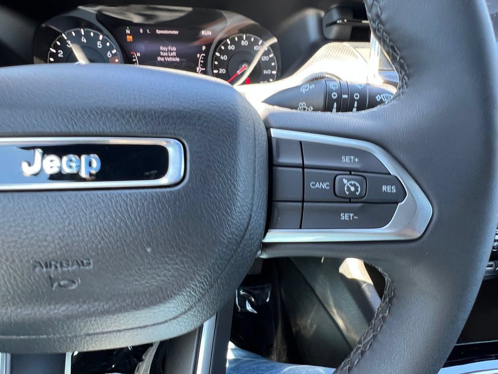 New 2026 Jeep Compass Latitude AWD/4WD image 21