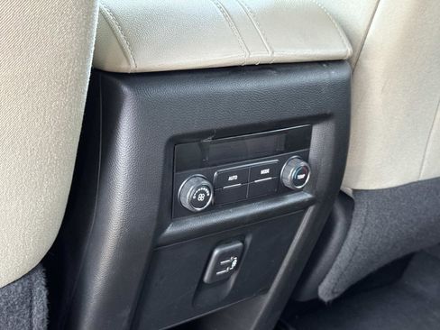 Used 2023 Chevrolet Traverse LS FWD image 26