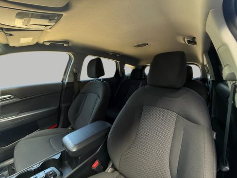 Certified 2025 Kia Sportage LX AWD/4WD image 38