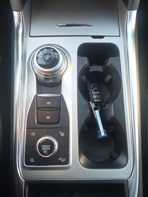 Used 2023 Ford Explorer Platinum w/ Premium Technology Package AWD/4WD image 32