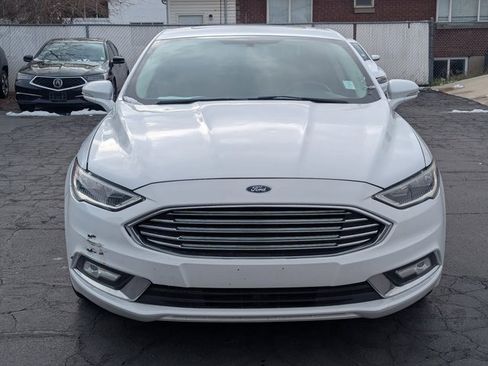 Used 2017 Ford Fusion SE image 9