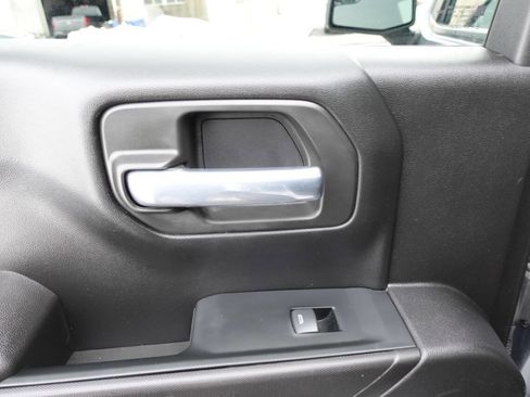 Used 2023 Chevrolet Silverado 1500 Custom image 21