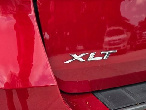 Used 2023 Ford Explorer XLT w/ Equipment Group 202A RWD image 10