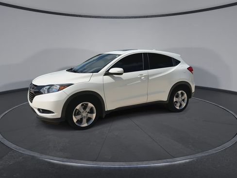 Used 2017 Honda HR-V EX image 5