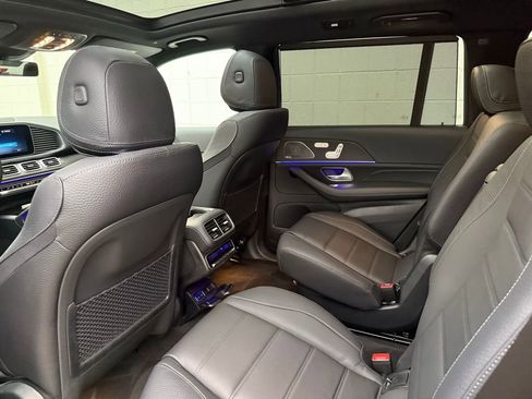 Used 2025 Mercedes-Benz GLS 450 4MATIC image 33