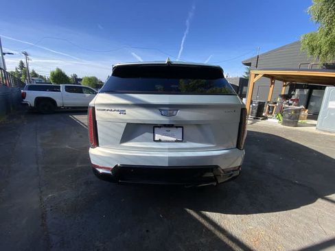 Certified 2025 Cadillac Escalade IQ Sport 1 AWD/4WD image 5