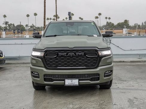 New 2026 RAM 1500 4x4 Crew Cab image 3