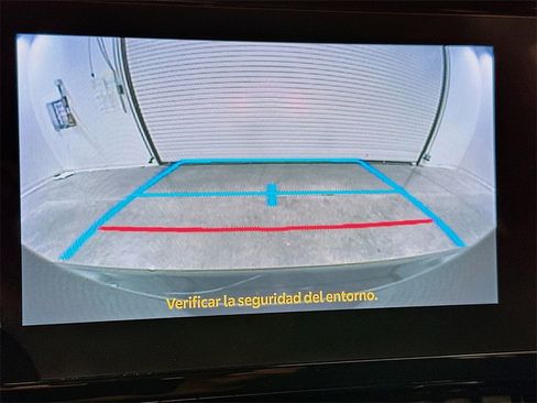 Used 2023 Toyota Corolla SE image 13