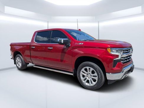 Used 2022 Chevrolet Silverado 1500 LTZ w/ LTZ Premium Package AWD/4WD image 1