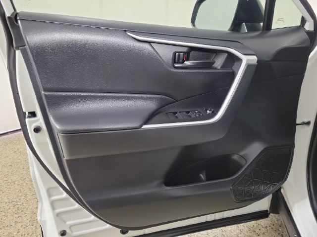 Used 2025 Toyota RAV4 LE FWD image 23