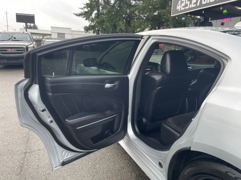 Used 2019 Dodge Charger Scat Pack w/ Plus Group image 28