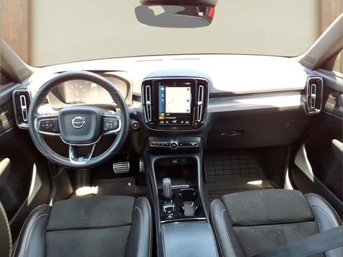 Used 2019 Volvo XC40 T5 R-Design AWD/4WD image 24