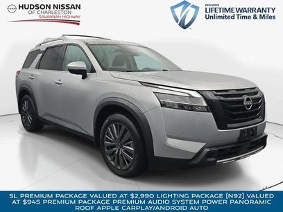 Used 2023 Nissan Pathfinder SL w/ SL Premium Package