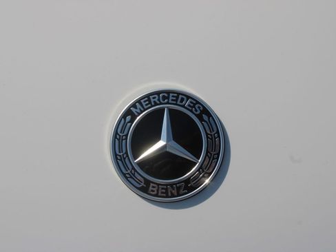 Used 2025 Mercedes-Benz E 350 Sedan image 21