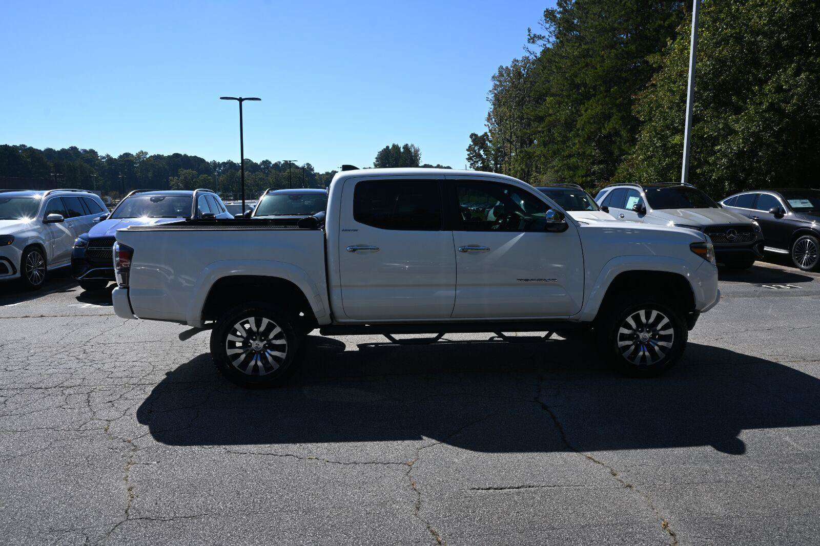 Used 2020 Toyota Tacoma Limited RWD image 24
