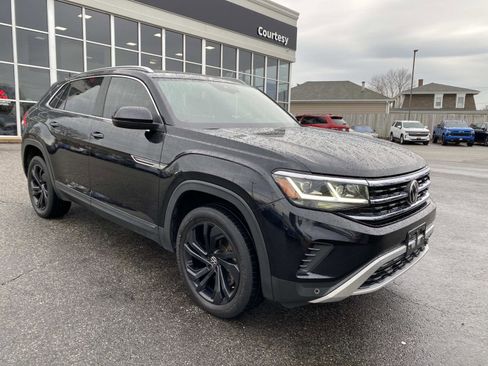 Used 2020 Volkswagen Atlas Cross Sport SEL image 11