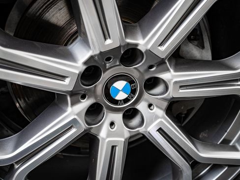 Used 2021 BMW X7 xDrive40i w/ Premium Package image 8