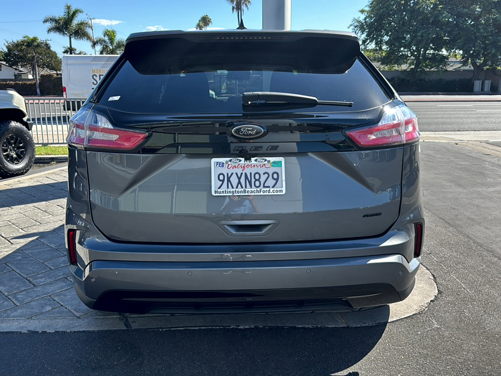Used 2024 Ford Edge SE w/ Black Appearance Package AWD/4WD image 9