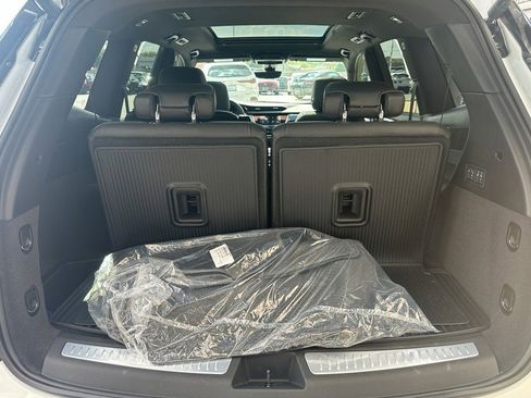 New 2025 Cadillac XT6 Premium Luxury w/ Technology Package image 4