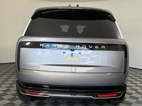 New 2025 Land Rover Range Rover Long Wheelbase SE image 7