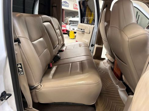Used 2003 Ford F450 Lariat RWD image 41