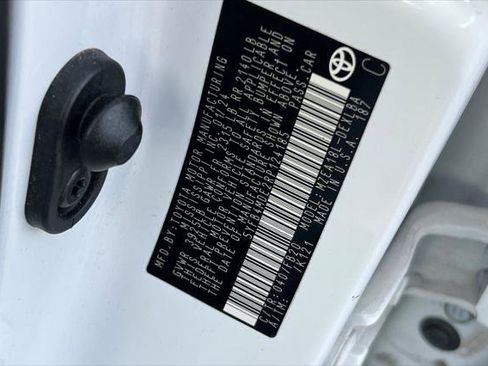 Certified 2024 Toyota Corolla LE image 30