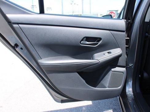 Used 2024 Nissan Sentra S FWD image 28