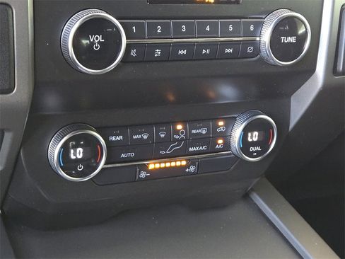 Used 2020 Ford Expedition XLT w/ Black Accent Package image 20