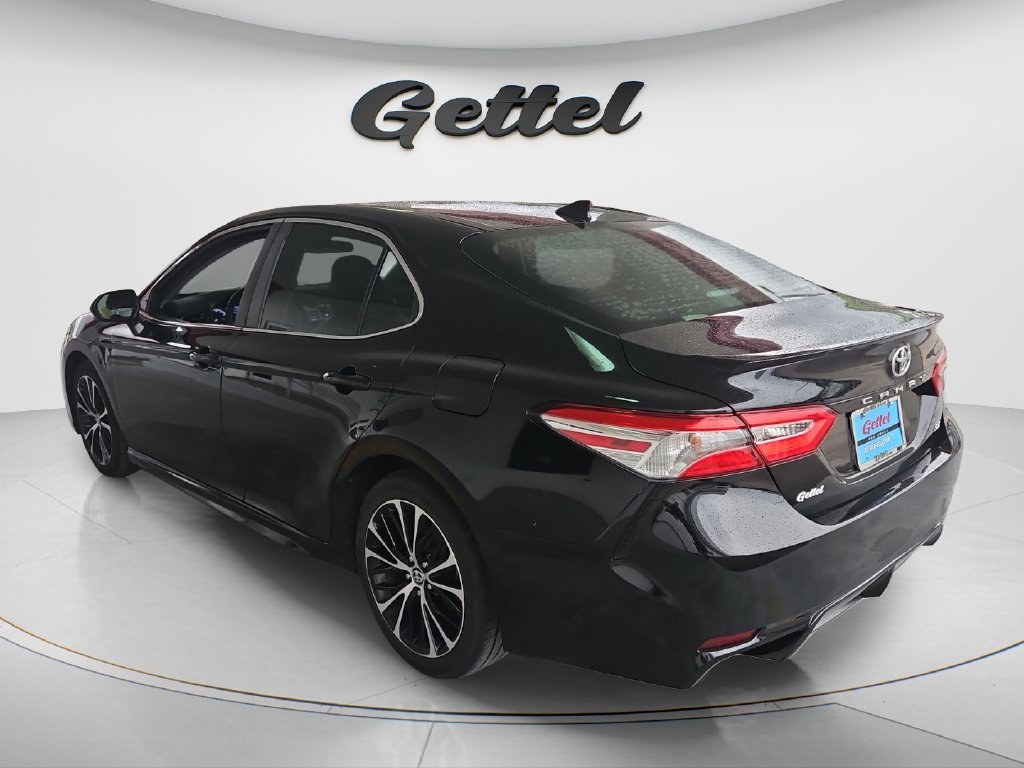 Used 2020 Toyota Camry SE FWD image 7